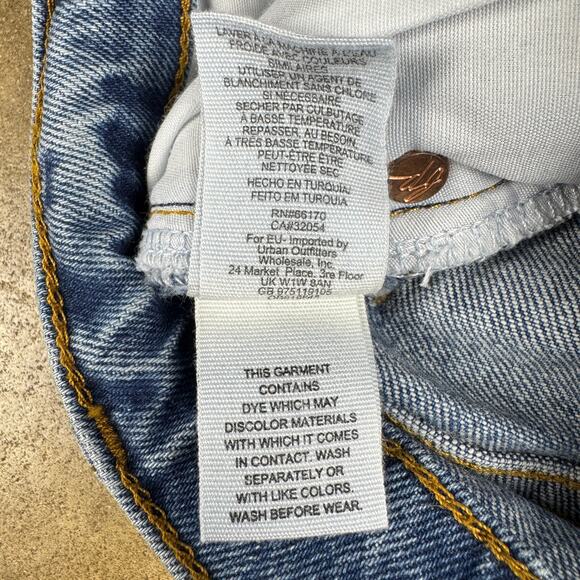 Free‎ People We The Free Distressed Raw Hem Jeans Women’s Size 28 Light Wash - Picture 11 of 15